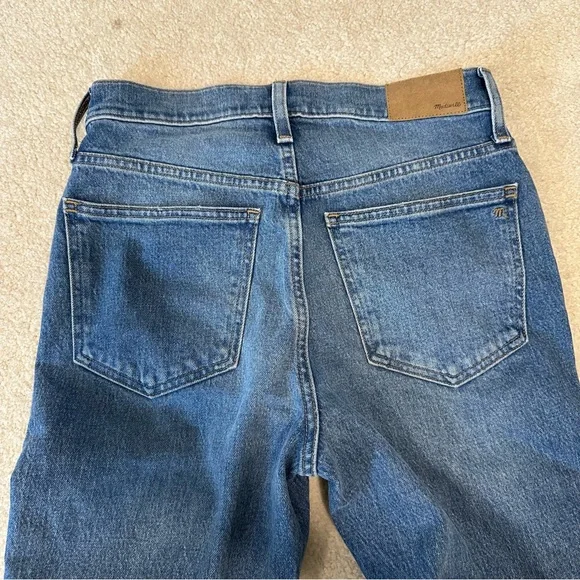 Madewell The Perfect Vintage Jeans in Size 26 - Picture 5 of 6